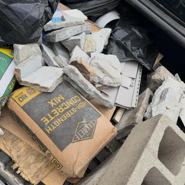 Construction & Remodeling Debris RemovalDealing with construction or remodeling debris? Clean Working Space, LLC offers efficient and reliable construction and remodeling debris removal services across Northampton, Lehigh, Monroe, and Bucks Counties, Pennsylvania. Whether you’re a homeowner tackling a DIY project or a contractor needing a site cleared, we handle all the heavy lifting and responsible disposal, so you can focus on the build, not the cleanup.Hassle-Free Debris Cleanup for Your ProjectRenovations and new construction generate a lot of waste – drywall, wood, concrete, old fixtures, and more. Hauling it all away can be time-consuming and labor-intensive.Our team is here to streamline your cleanup process:All Types of DebrisWe remove a wide range of construction and demolition waste, including lumber, concrete chunks, insulation, broken glass, scrap metal, old flooring, cabinetry, and more.Convenient & EfficientJust pile up your debris, and we’ll handle the rest. Our team arrives promptly, loads everything efficiently, and leaves your site clean.Safe & ProfessionalWe prioritize safety on every job site, ensuring debris is removed securely and without damage to your property.Responsible DisposalWe’re committed to eco-friendly practices. We sort materials for recycling whenever possible, helping to minimize landfill waste and support sustainable building practices.  https://cleanworkingspace.com/construction-and-remodeling-debris-removal/